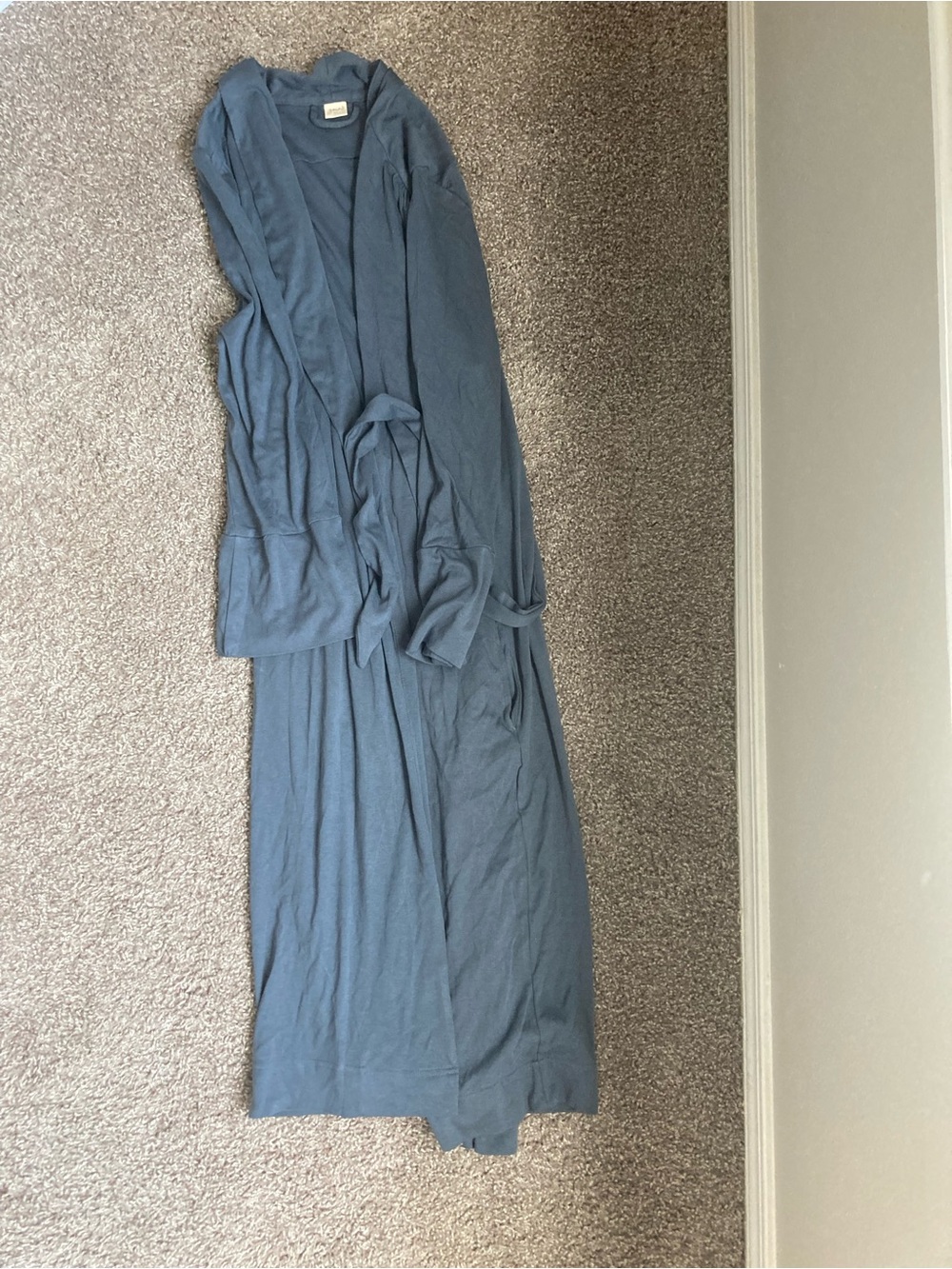 Goumi Midnight Blue bathrobe size M/L NWOT